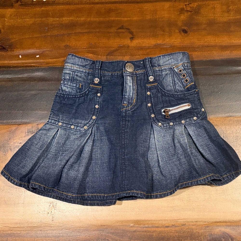 Stylish Denim Skirt with Studded Details